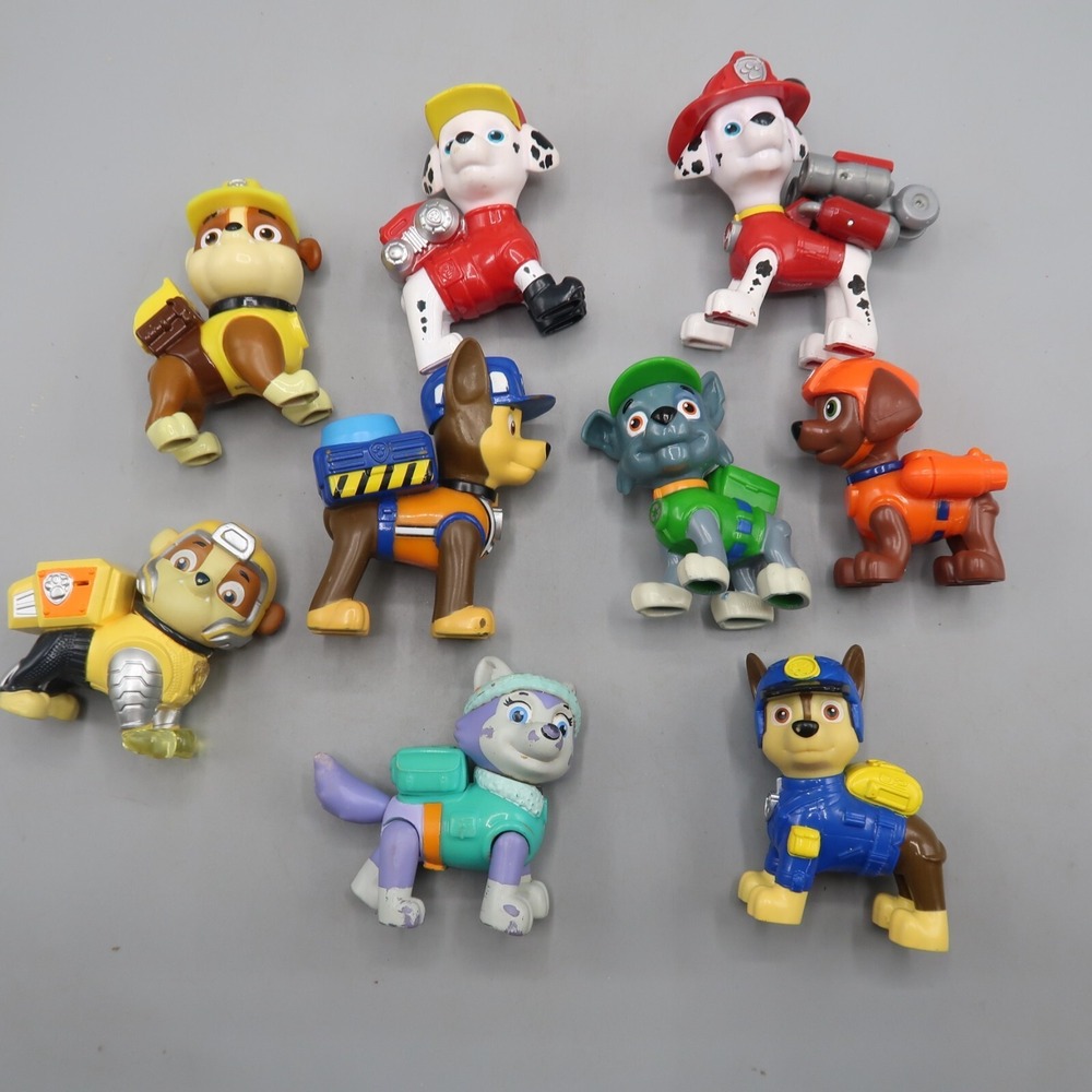 Paw Patrol Deluxe Figures Lot Of 9 Zuma Chase Marshall Rubble Rocky Everest Dogs